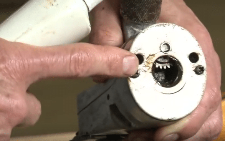 Where to Add Clipper Grease on Electric Sheep Shears